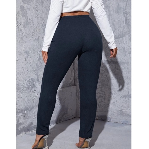 Plus size black stretchy split hem pants - Picture 15 of 15